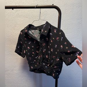 Cropped button-up